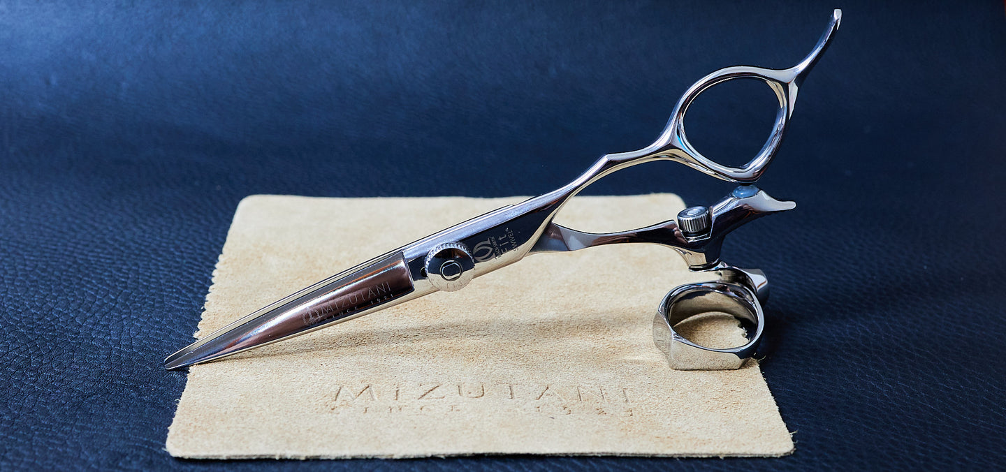 Mizutani makes the smoothest 360 degree double swivel shear. No other swivel matches the Speedstar movement.